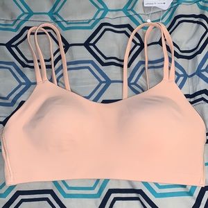 NWT lululemon Like a Cloud Bra B/C. Size 6. PESA